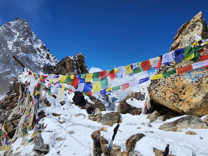 Renjo La Pass (5,360 m) – Gokyo Valley Route