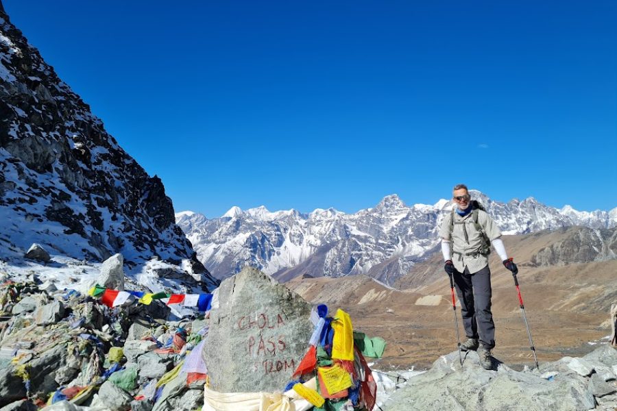 Gokyo Lakes Cho La Pass EBC Trek