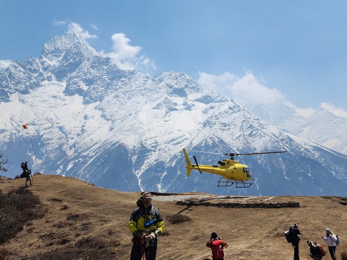 helicopter at EBC Trekking