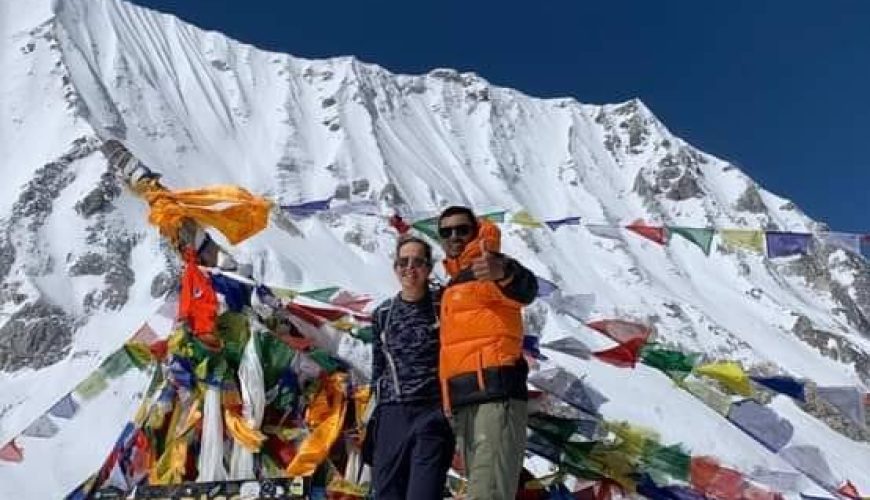 Manaslu Circuit Treks : 15-Day Itinerary – Explore remote villages, cross Larke Pass, and enjoy breathtaking Himalayan views on this unforgettable adventure.